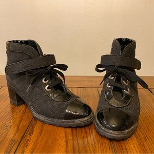 CHANEL Charcoal Tweed Ankle Boots, size 39